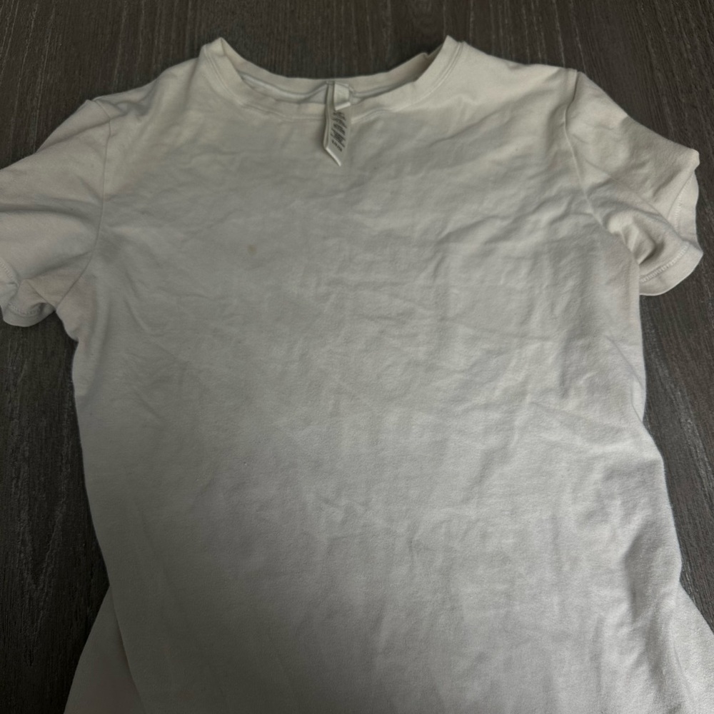 Skims cream color shirt